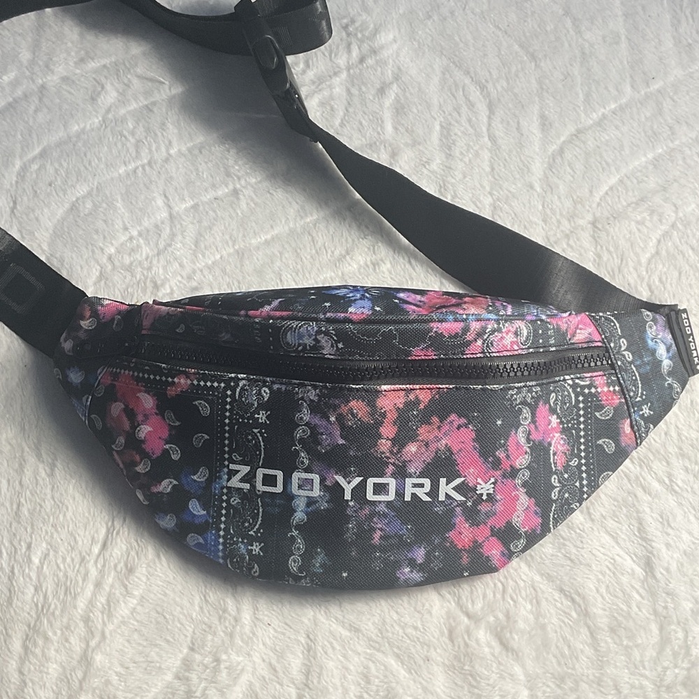 Zoo York Black and Pink Floral Fanny pack